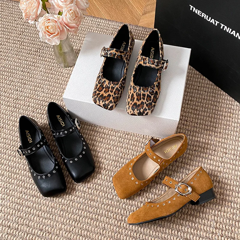 Retro Rivet Low Heel Mary Jane - đánh giá và giá Women'S Fashion Brands